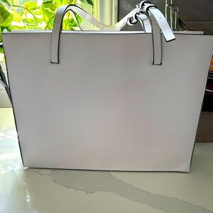 White faux leather bag